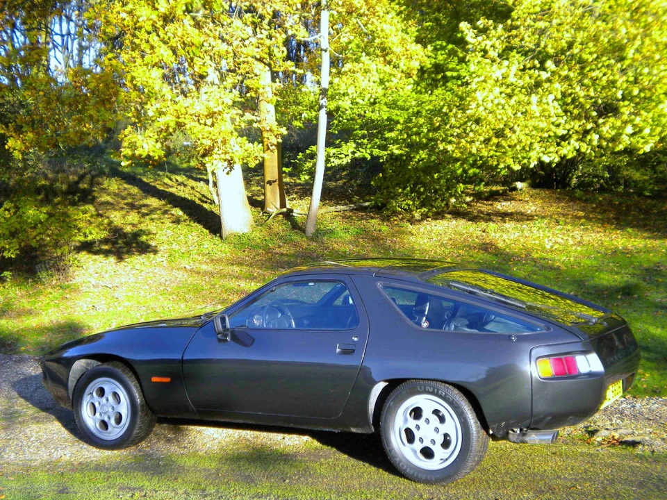 1979 Porsche 928 - Image 2 of 2