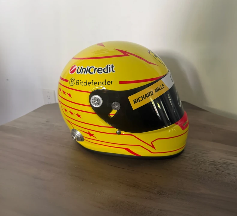 Ferrari - Image 4 of 10