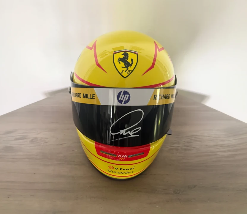 Ferrari - Image 2 of 10