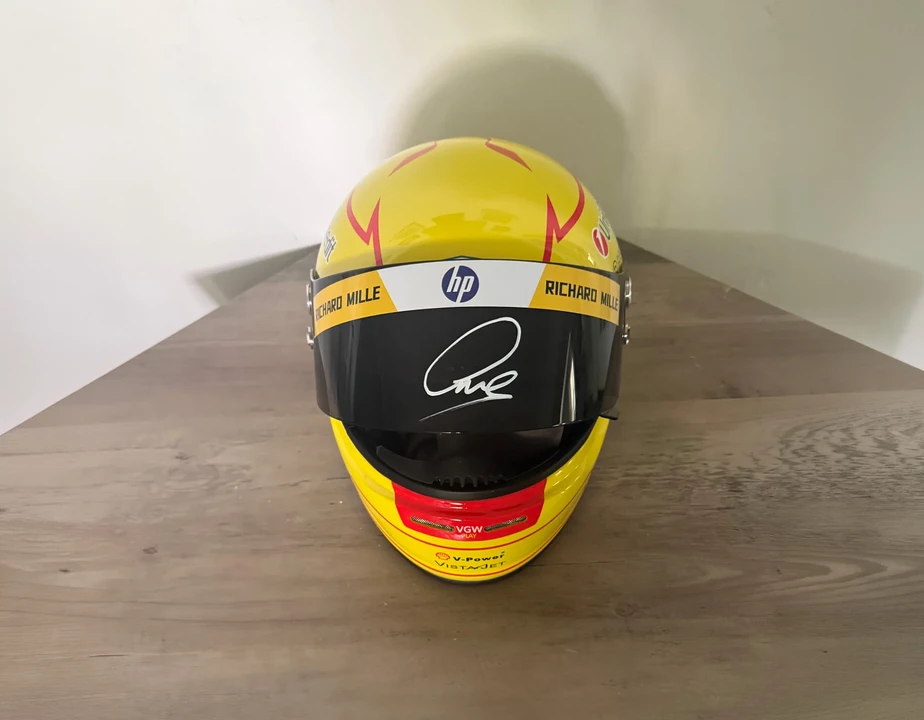 Ferrari - Image 3 of 10