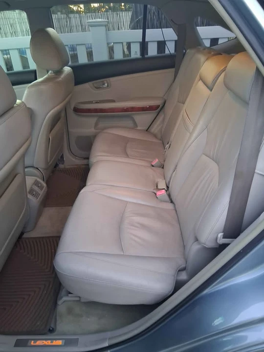 2005 Lexus RX 2nd Gen - Image 5 of 6