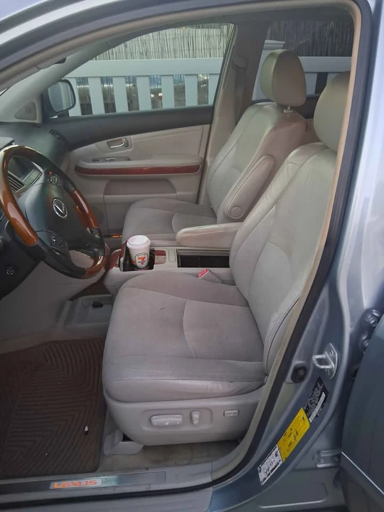 2005 Lexus RX 2nd Gen - Image 6 of 6