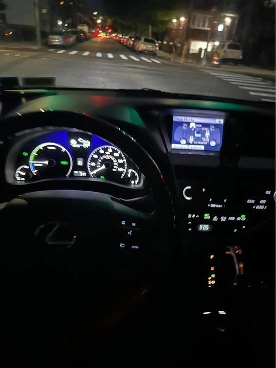2011 Lexus RX 3rd Gen - Image 8 of 10