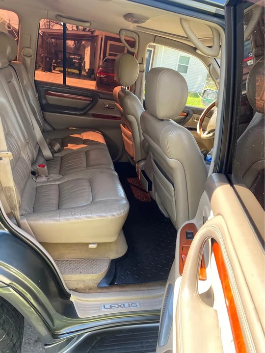2000 Lexus LX 2nd Gen - Image 7 of 9