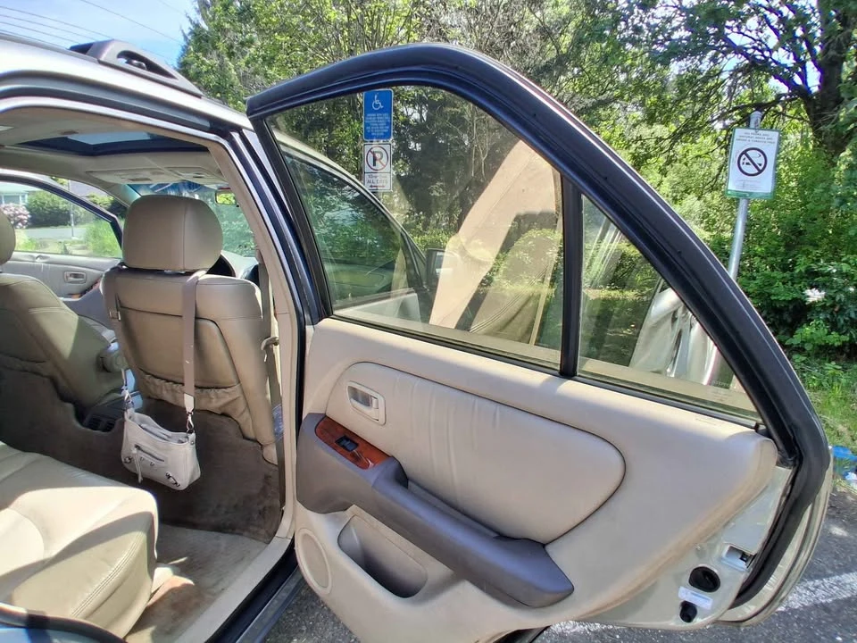 2000 Lexus RX 1st Gen - Image 10 of 10
