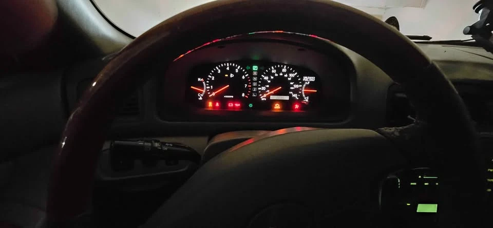 2001 Lexus ES 3rd Gen - Image 5 of 6