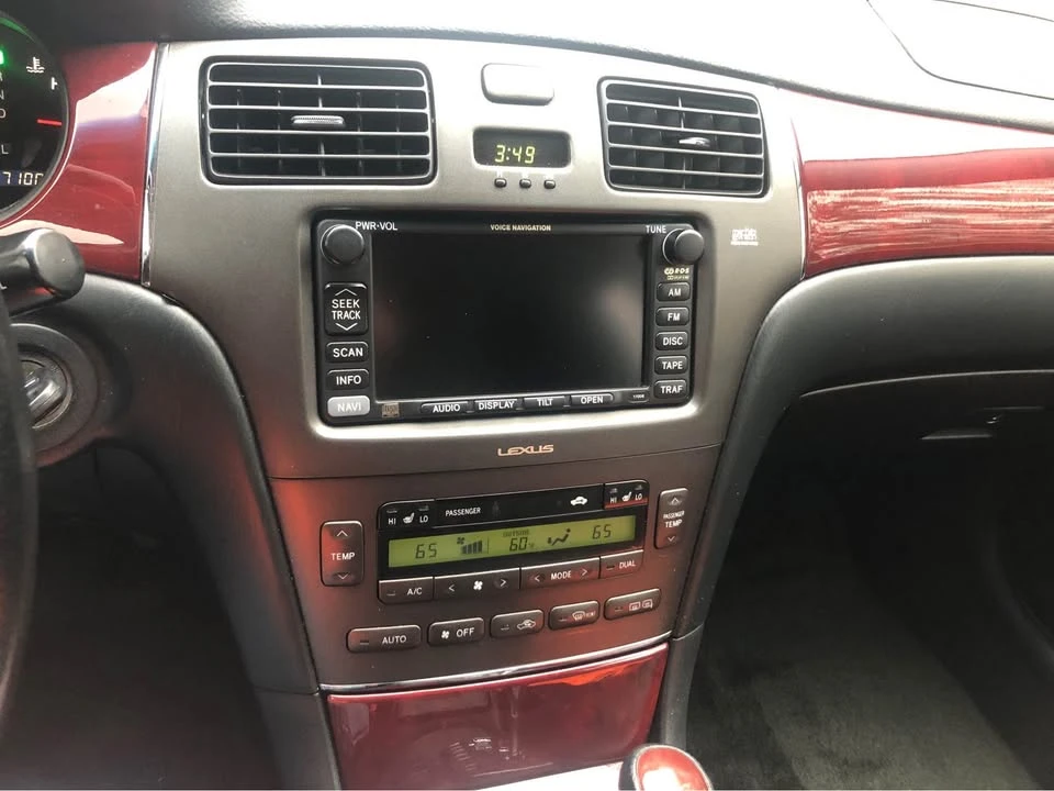 2003 Lexus ES 4th Gen - Image 5 of 10