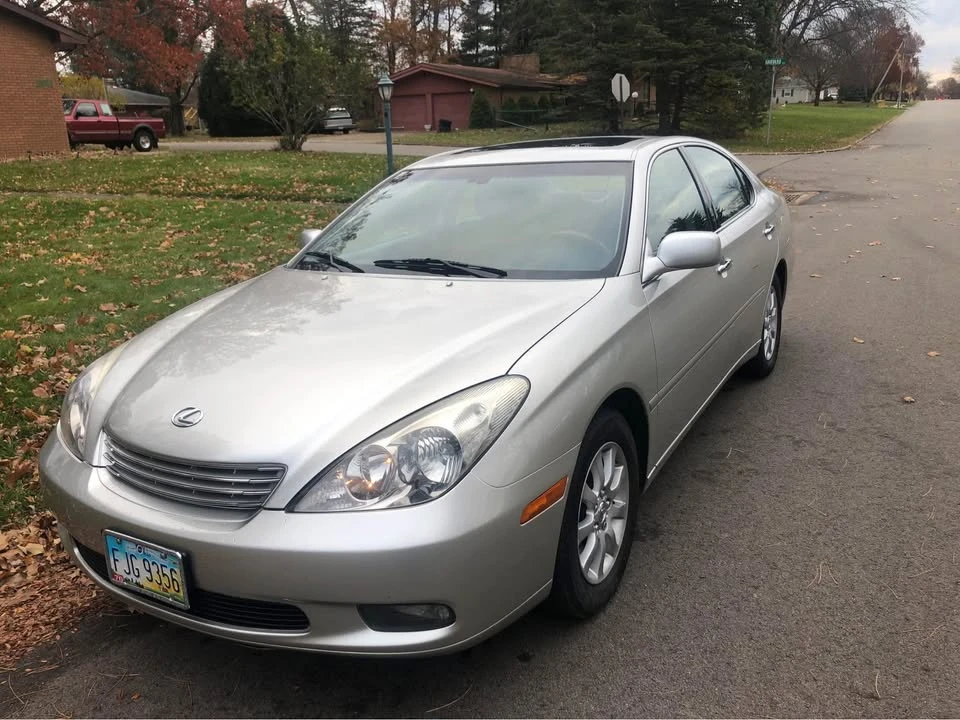 2003 Lexus ES 4th Gen - Image 9 of 10