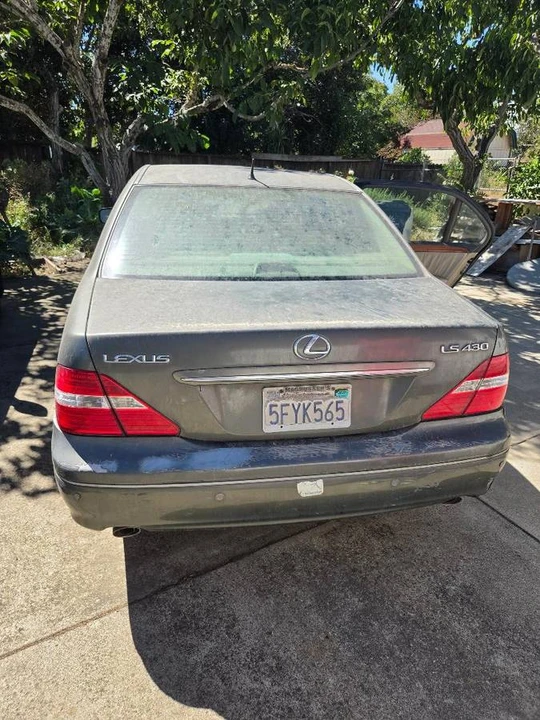 2004 Lexus LS 3rd Gen - Image 8 of 10