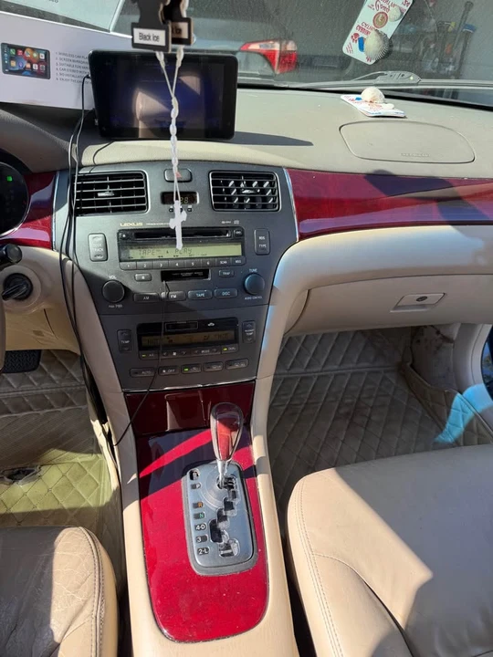 2004 Lexus ES 3rd Gen - Image 7 of 10