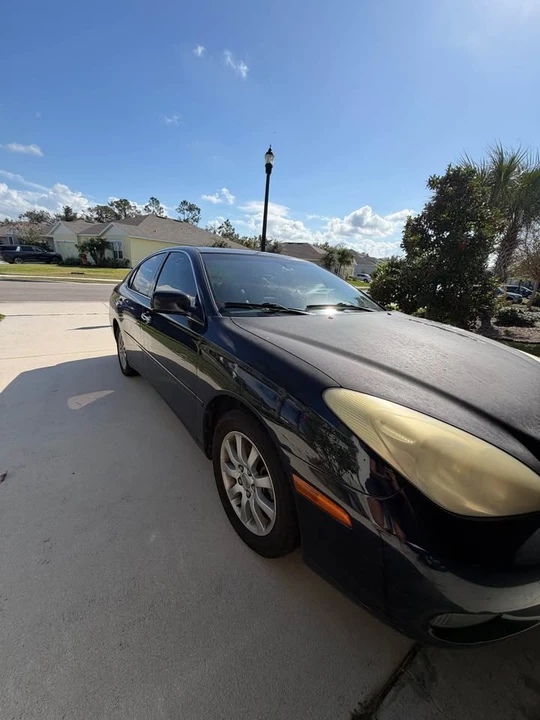 2004 Lexus ES 3rd Gen - Image 3 of 10