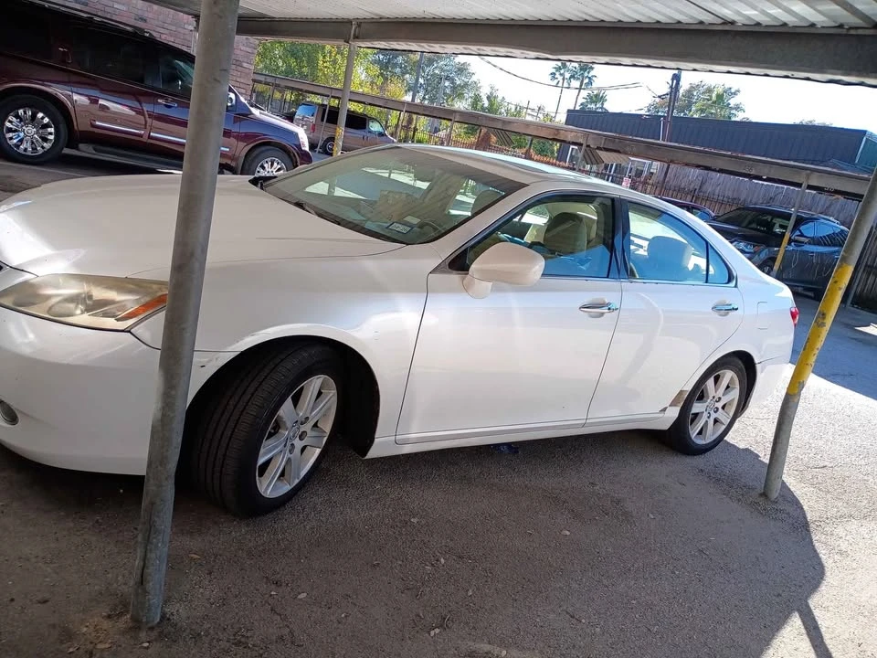 2007 Lexus ES 5th Gen - Image 5 of 10