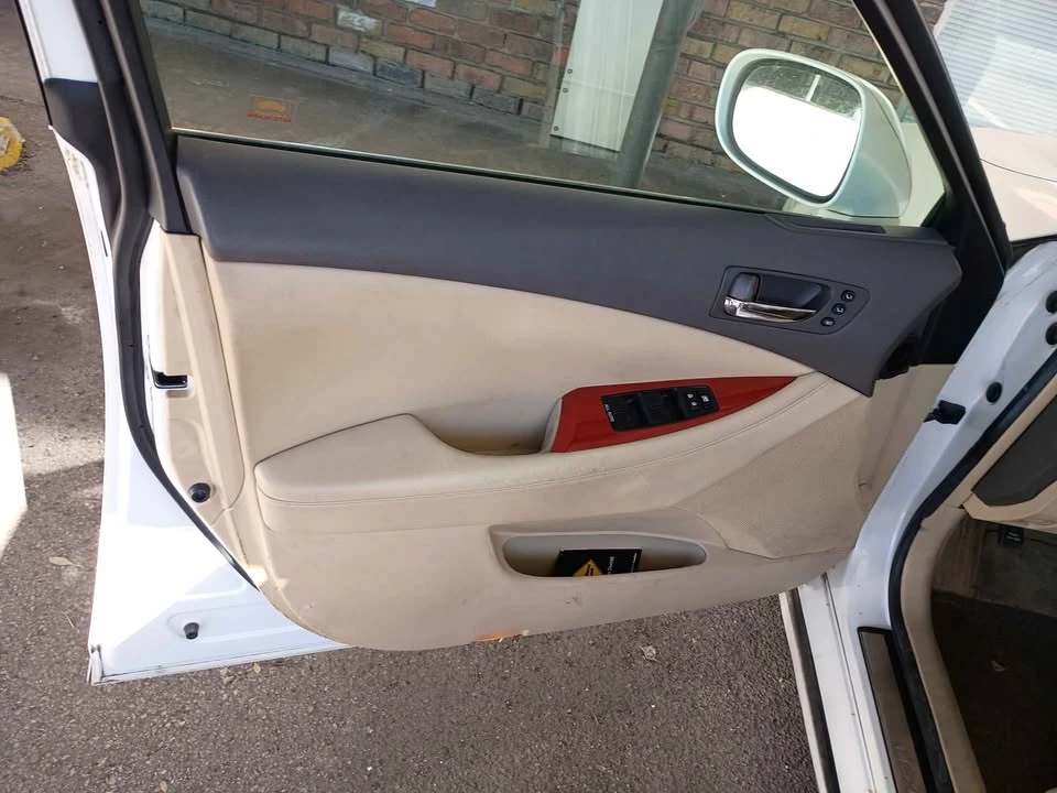 2007 Lexus ES 5th Gen - Image 8 of 10