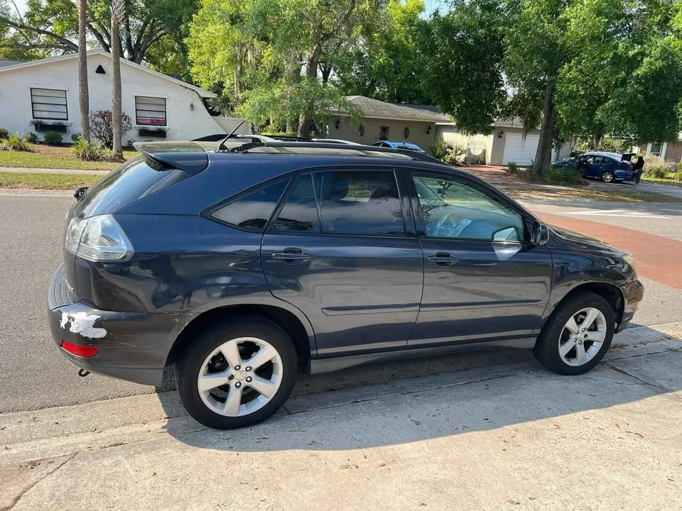 2007 Lexus RX 2nd Gen - Image 2 of 2