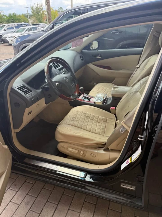 2009 Lexus ES 5th Gen - Image 2 of 8