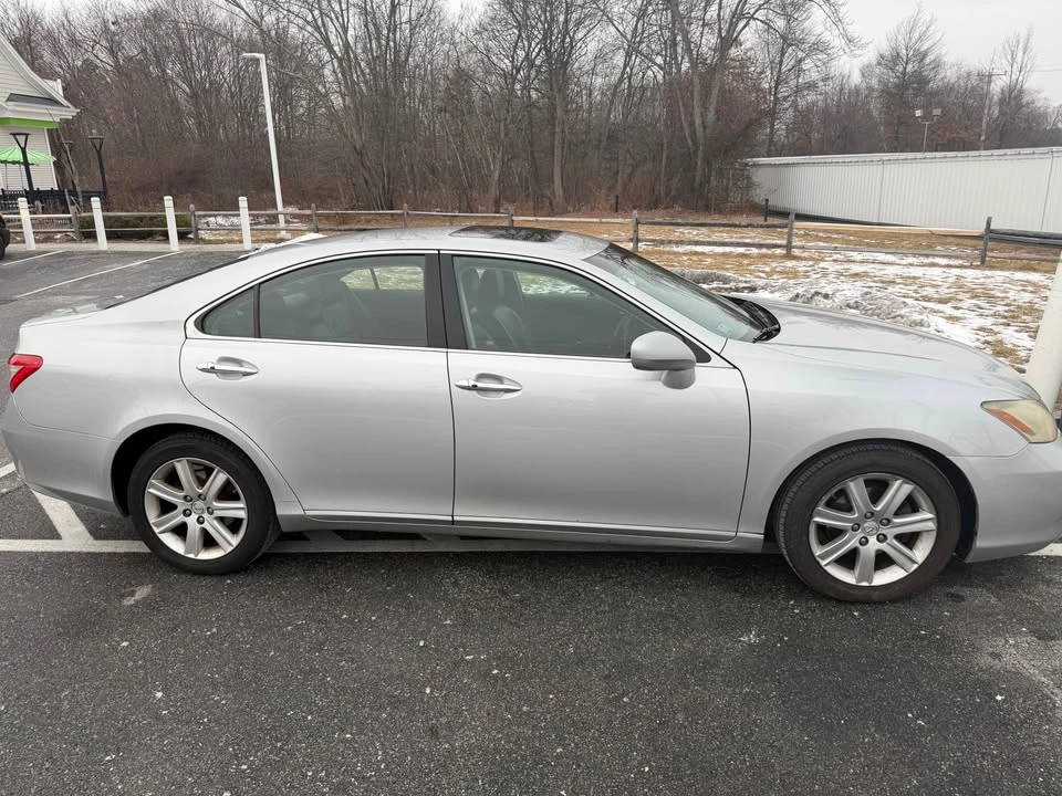 2009 Lexus ES 4th Gen - Image 3 of 7