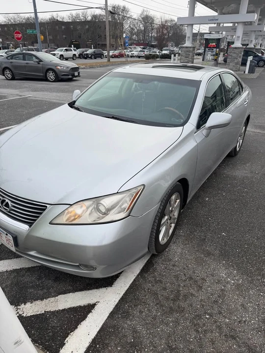 2009 Lexus ES 4th Gen - Image 2 of 7