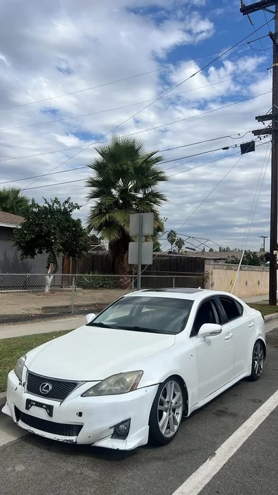 2011 Lexus IS 2nd Gen - Image 4 of 5