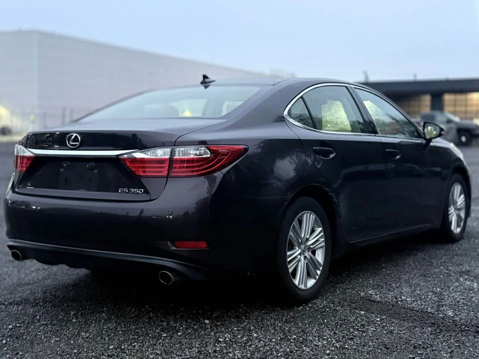 2011 Lexus IS F 2nd Gen - Image 6 of 9