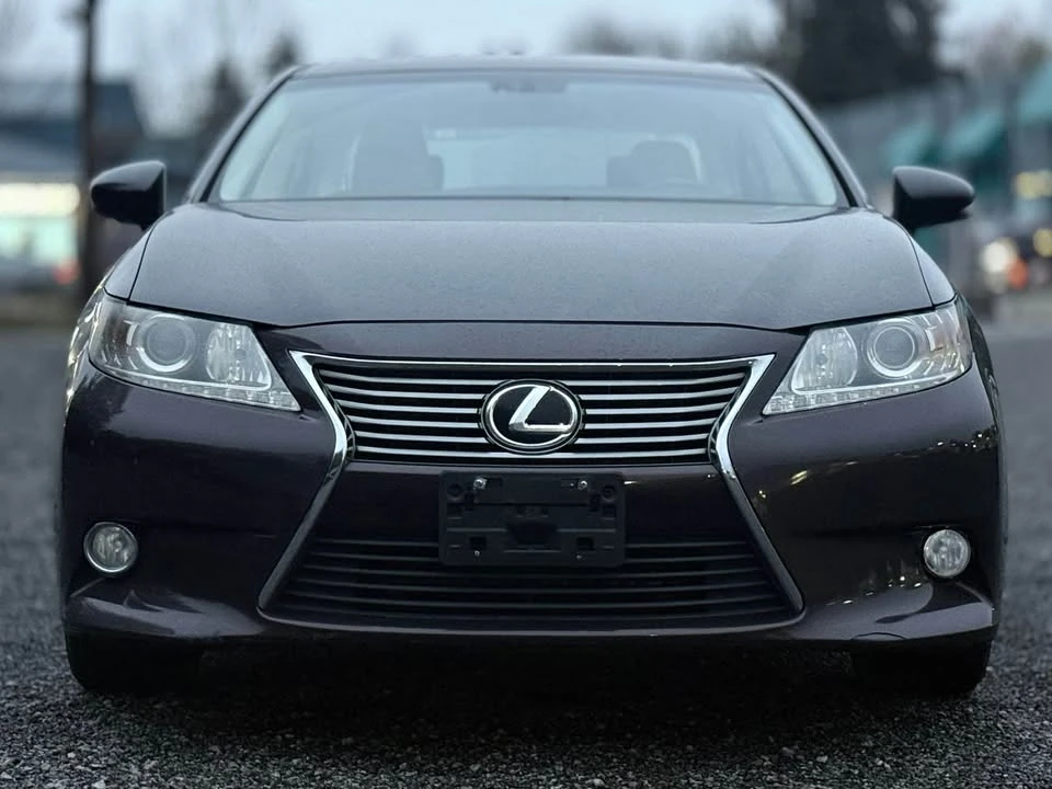 2011 Lexus IS F 2nd Gen - Image 7 of 9