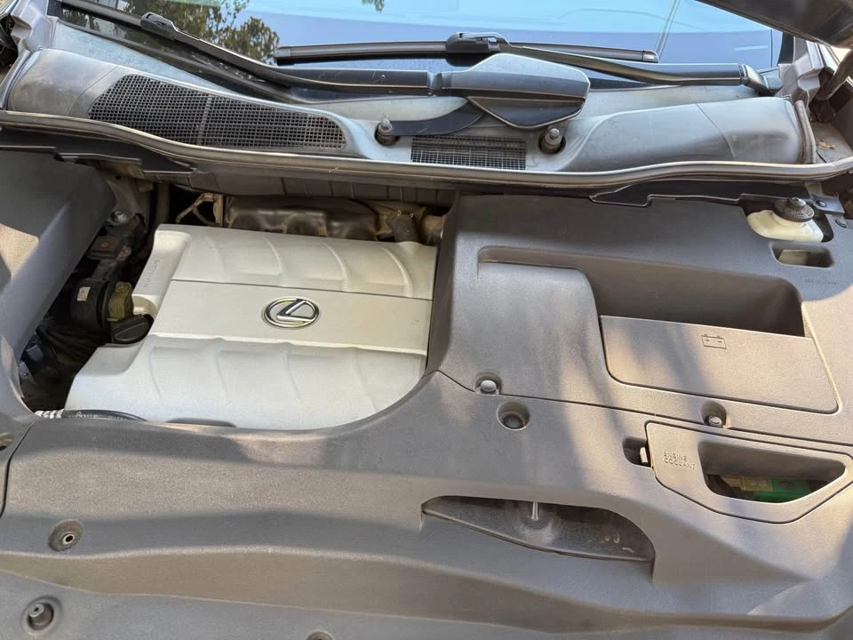 2011 Lexus RX 3rd Gen - Image 9 of 10