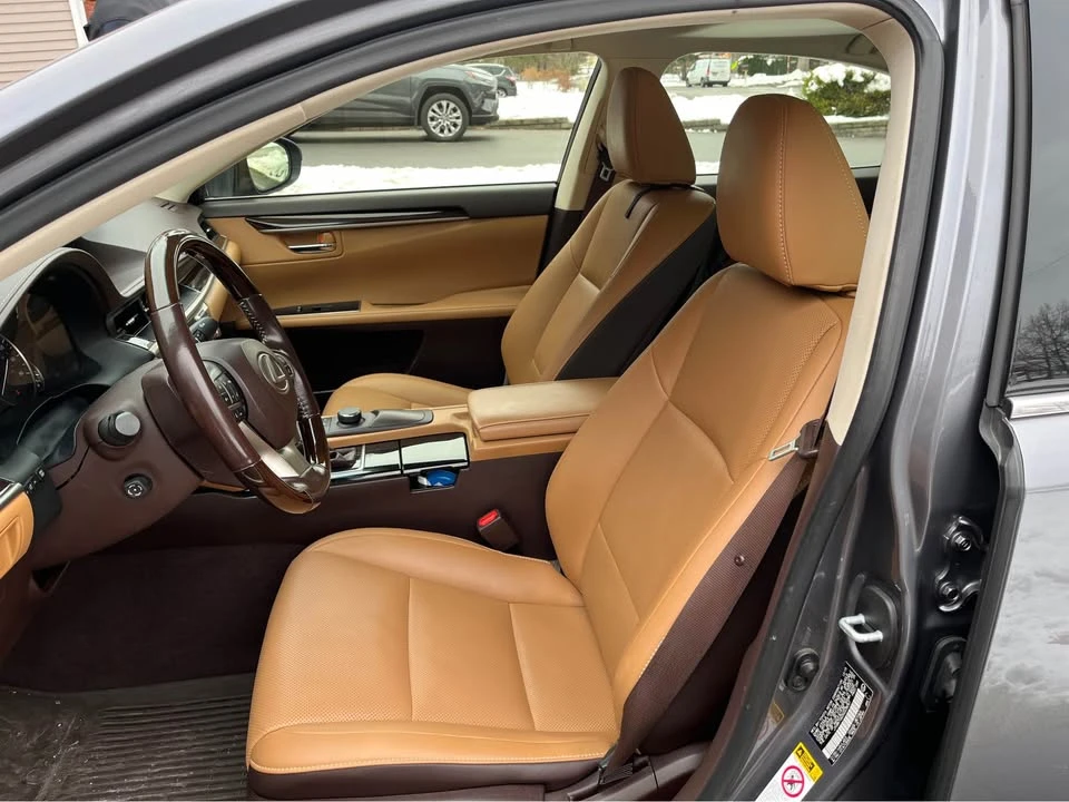 2016 Lexus ES 6th Gen - Image 5 of 9