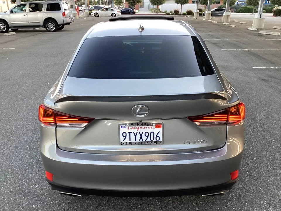 2018 Lexus IS 3rd Gen - Image 7 of 10