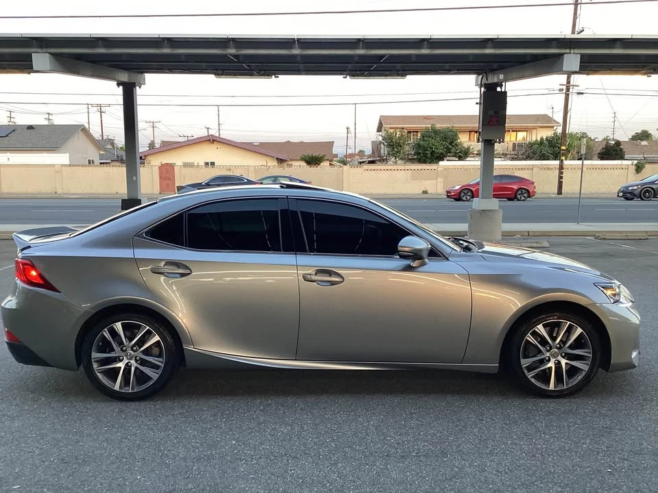 2018 Lexus IS 3rd Gen - Image 4 of 10