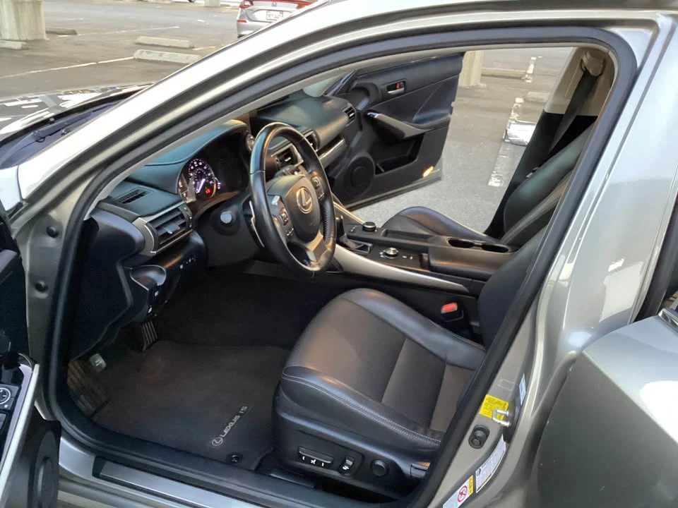 2018 Lexus IS 3rd Gen - Image 9 of 10