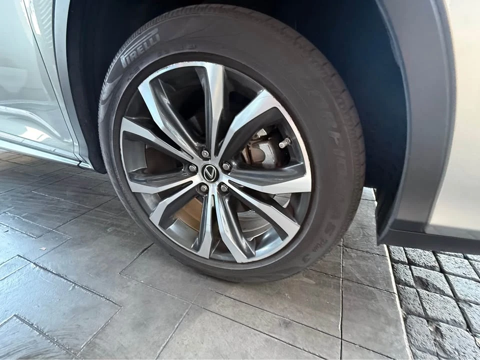 2021 Lexus RX 4th Gen - Image 5 of 10