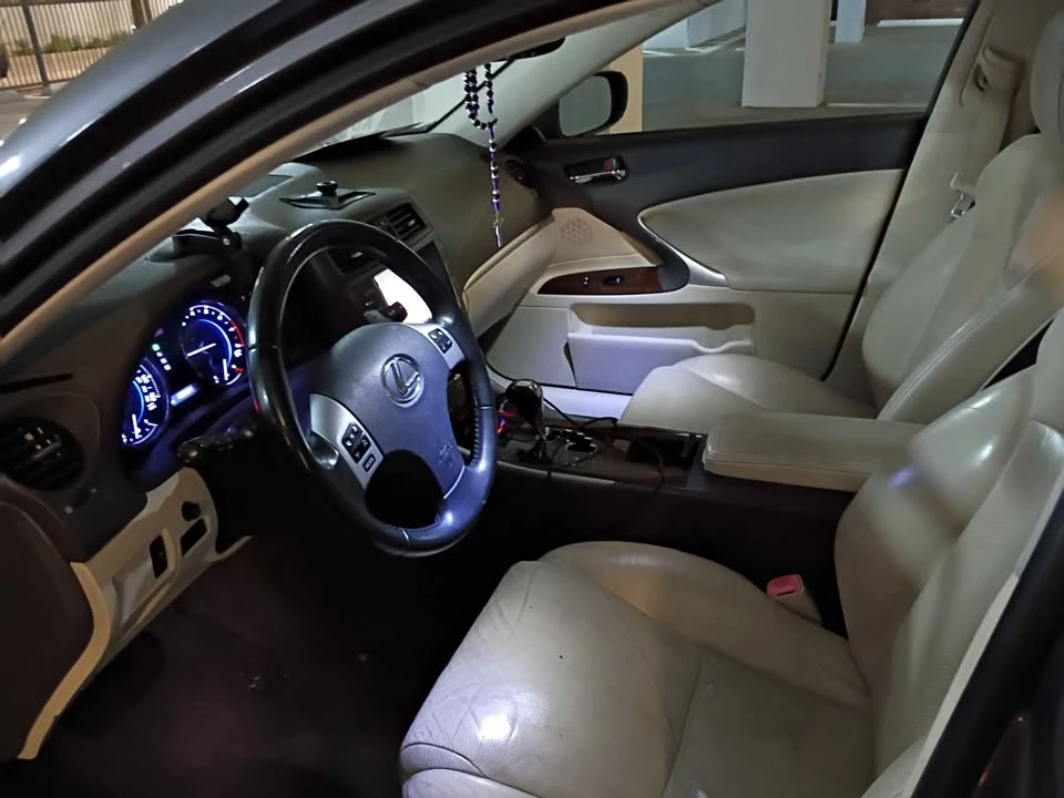 2012 Lexus IS 2nd Gen - Image 4 of 9