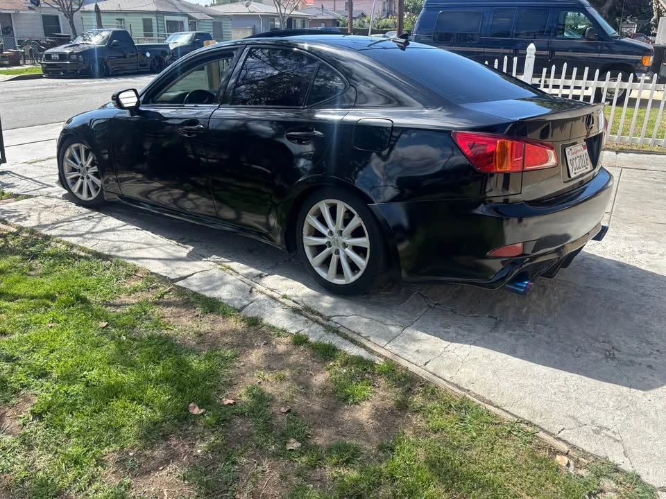 2010 Lexus IS 2nd Gen - Image 4 of 6