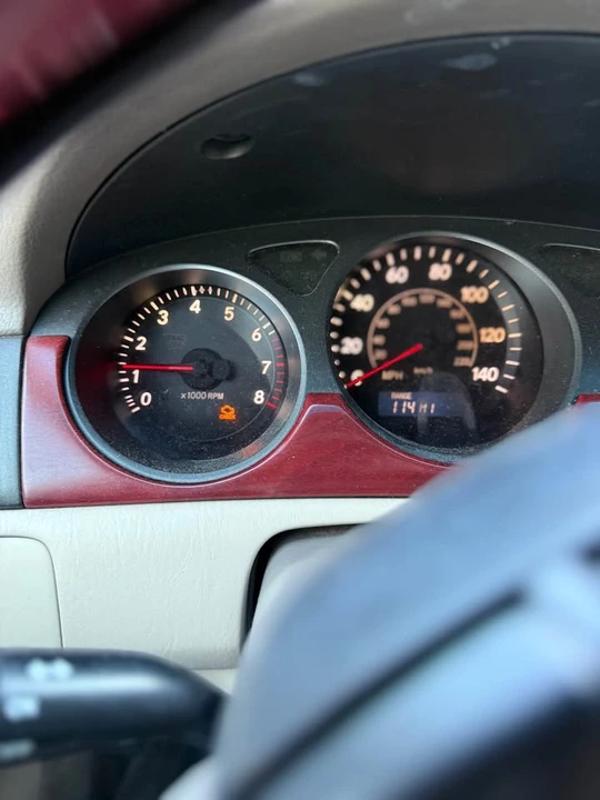 2003 Lexus IS 1st Gen - Image 4 of 5