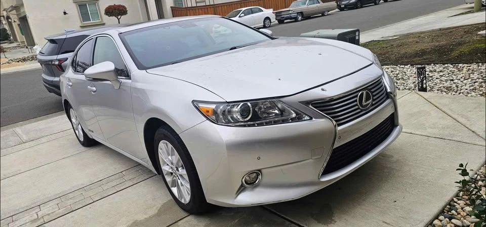2015 Lexus ES 6th Gen - Image 5 of 7