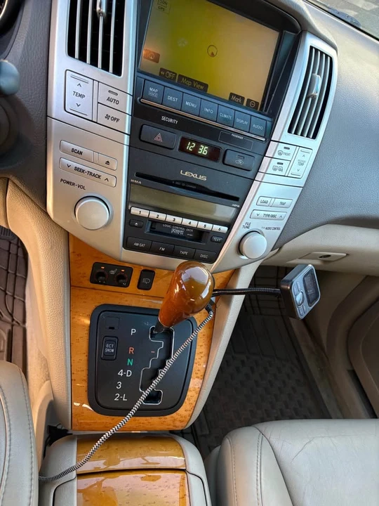 2009 Lexus RX 2nd Gen - Image 5 of 6