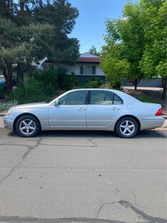 Lexus LS 3rd Gen - Image 2 of 7
