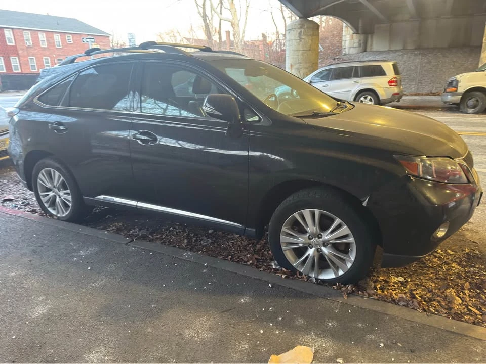 2010 Lexus RX 3rd Gen - Image 6 of 10