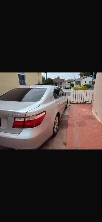 2007 Lexus LS 4th Gen - Image 9 of 9