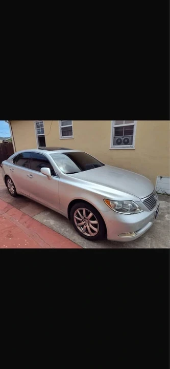 2007 Lexus LS 4th Gen - Image 5 of 9
