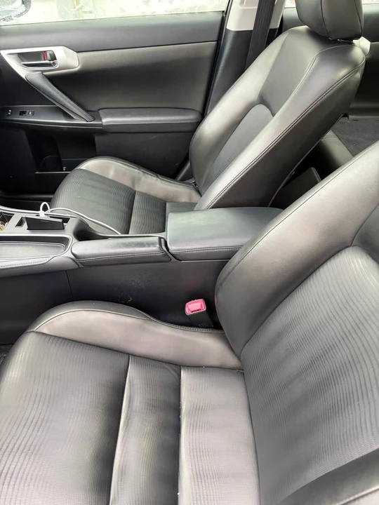 2013 Lexus CT - Image 7 of 10