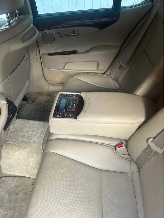 2007 Lexus LS 4th Gen - Image 2 of 10