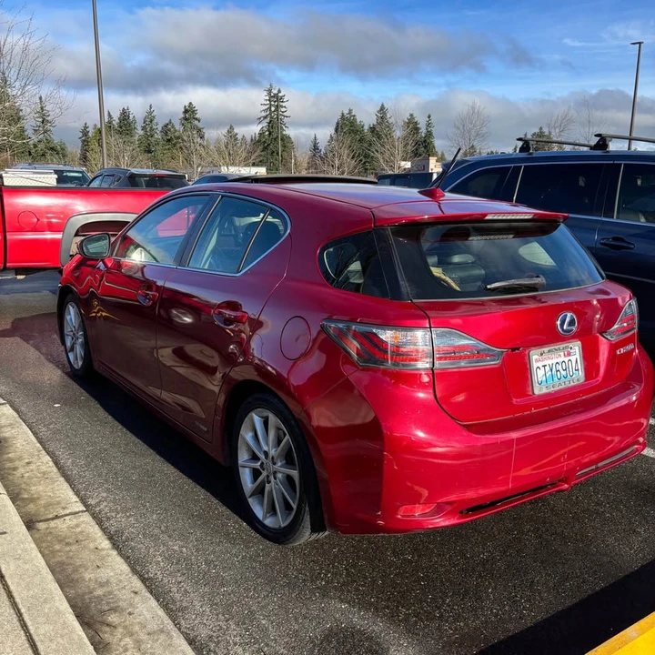 Lexus CT - Image 2 of 9