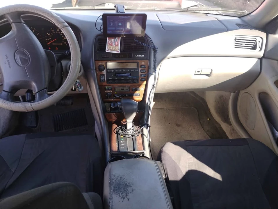 2001 Lexus ES 3rd Gen - Image 7 of 10