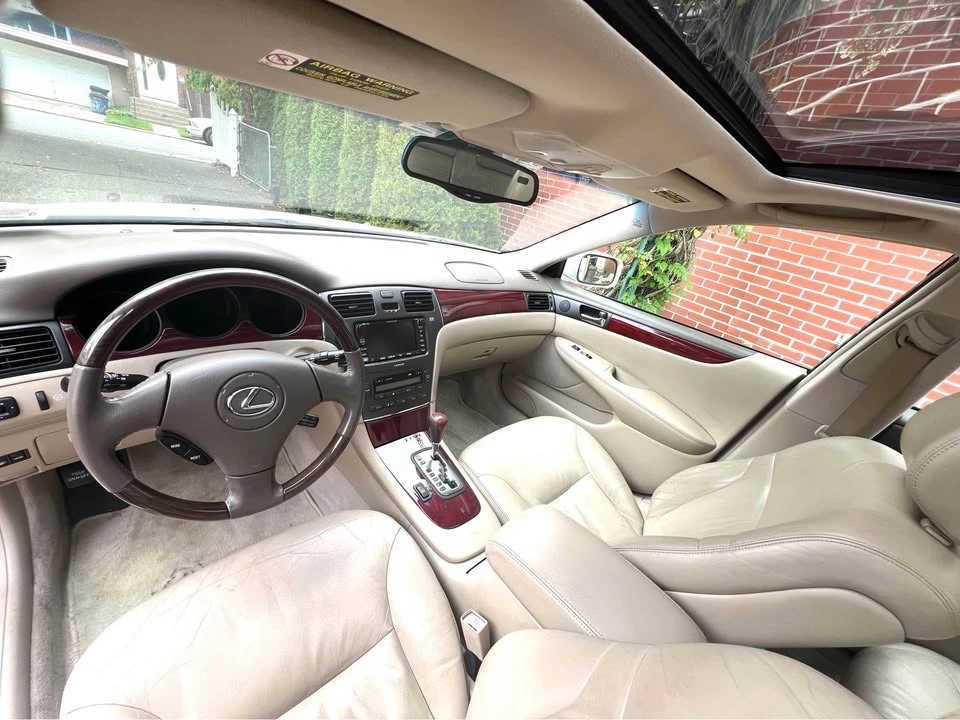 2003 Lexus ES - Image 2 of 8