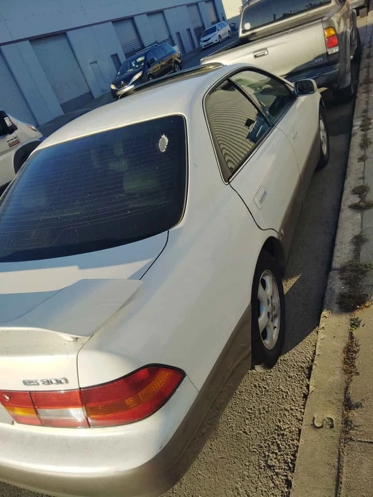 1998 Lexus ES 3rd Gen - Image 4 of 6