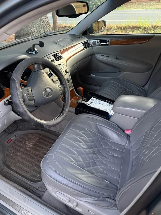 2005 Lexus ES 4th Gen - Image 5 of 6
