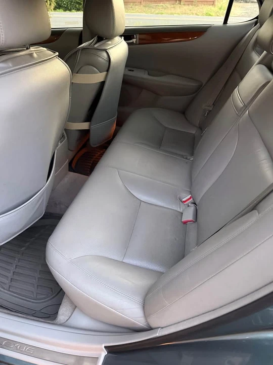 2005 Lexus ES 4th Gen - Image 4 of 6