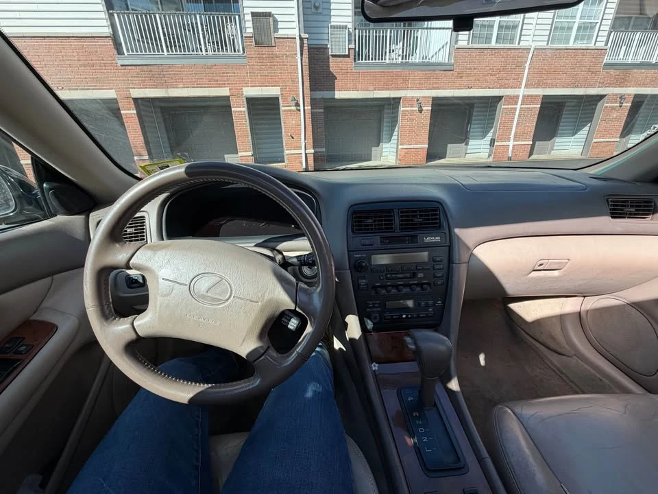 1998 Lexus ES 3rd Gen - Image 3 of 3