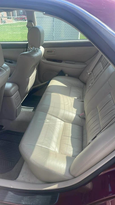 1997 Lexus ES 3rd Gen - Image 4 of 5