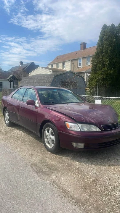 1997 Lexus ES 3rd Gen - Image 2 of 5